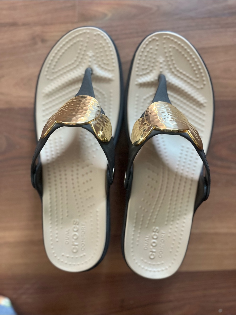 CROCS Women's Black Thong Sandals with Gold Hammered Accent